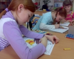 20090128560